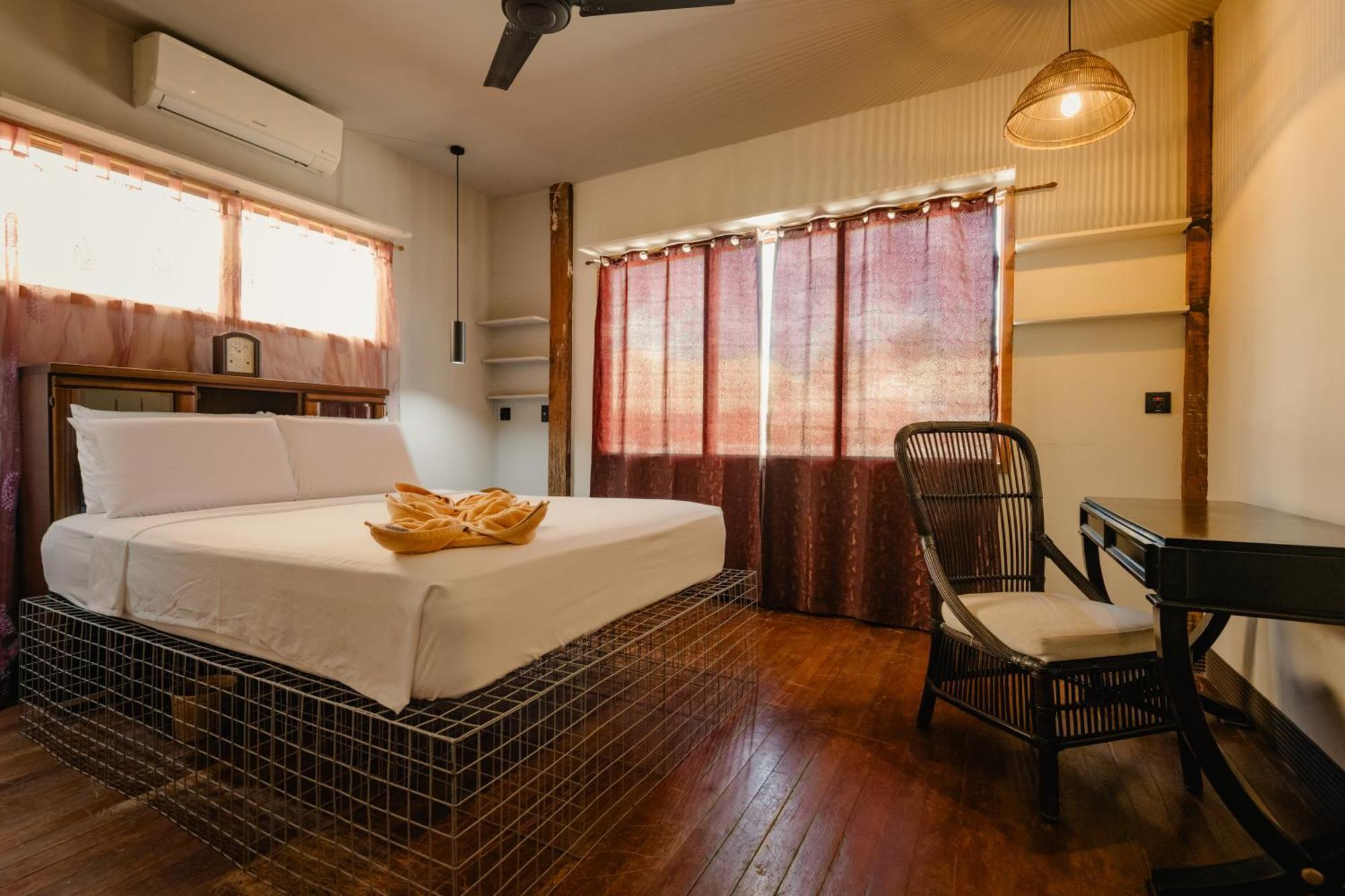 The Flying Fish Hostel Себу Экстерьер фото